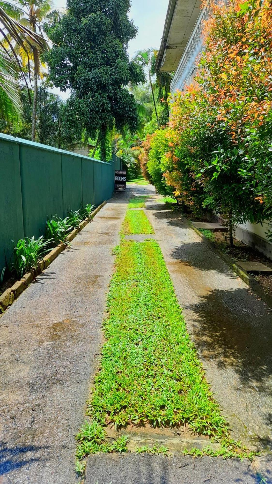 Madara Hotel Horana Exterior foto